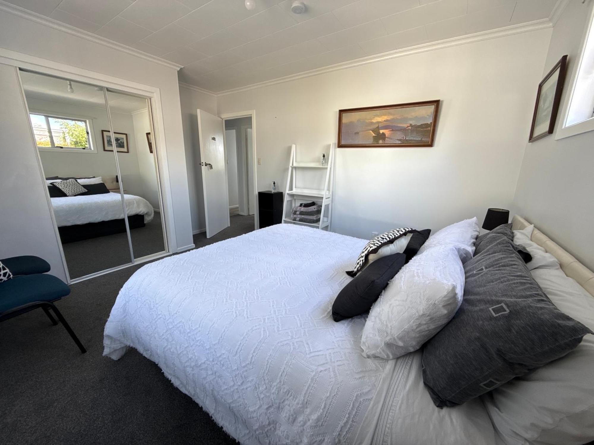 Inglewood Shared Home Bnb New Plymouth Exterior foto